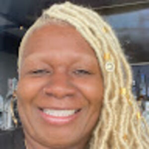Meet your Posher, Tonya